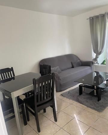 Petite Maison Frepillon Villa Екстериор снимка