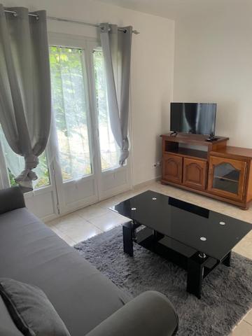 Petite Maison Frepillon Villa Екстериор снимка